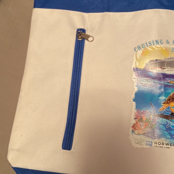 Tote bag - Picture 2 of 3